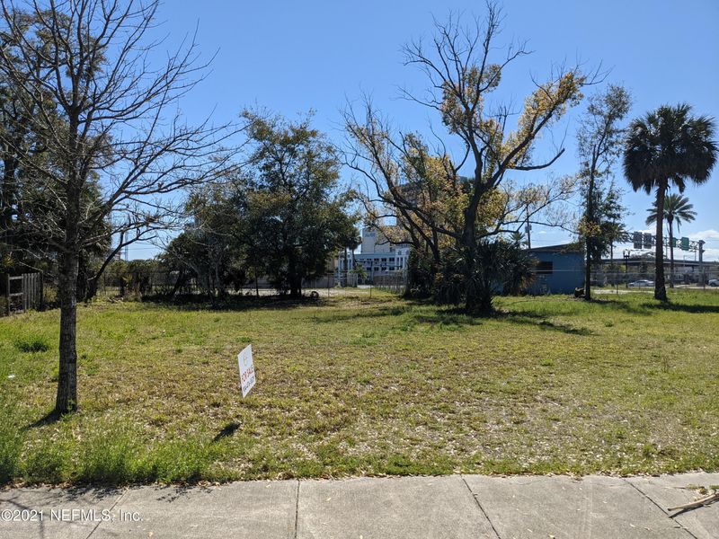 395 Spruce St, Jacksonville, FL 32204