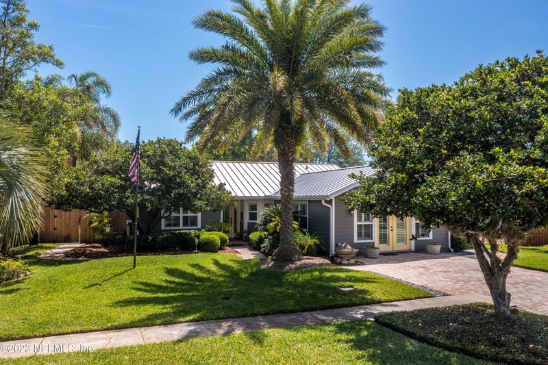 3951 Landfall Ln W, Jacksonville, FL 32250
