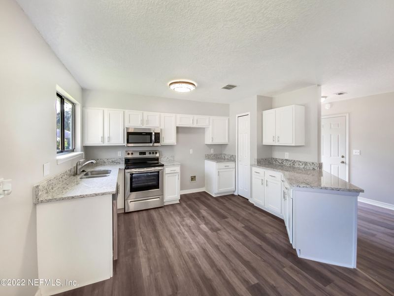 3951 Olympic Ln, Jacksonville, FL 32223