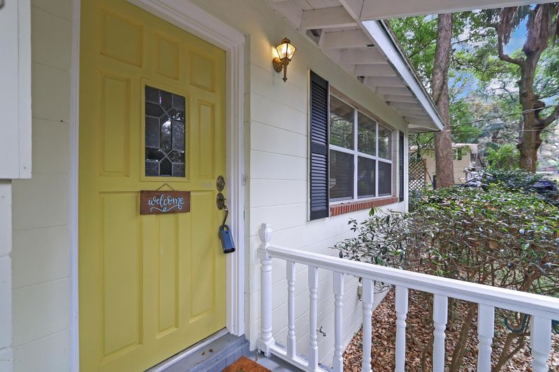 3953 Shady Ln, Jacksonville, FL 32277
