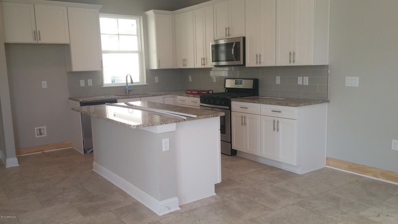396 Rambling Water Rn, St Johns, FL 32259