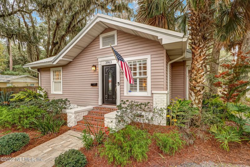 3963 Mcgirts Blvd, Jacksonville, FL 32210