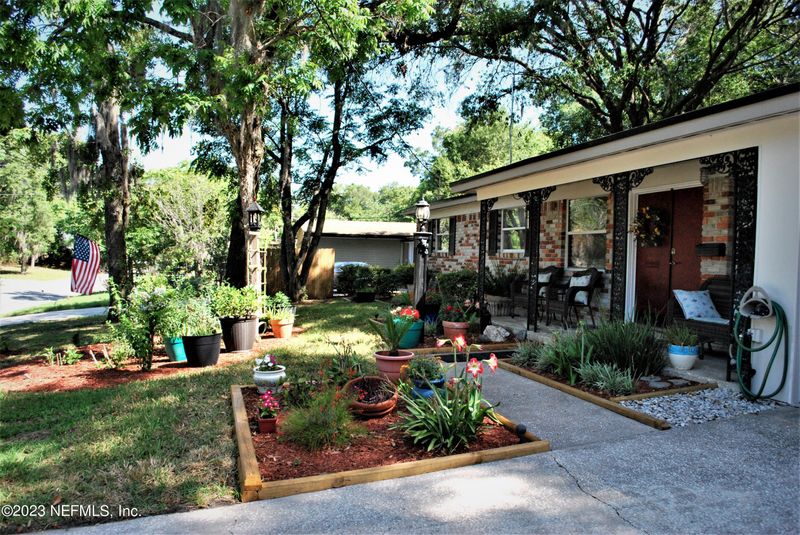 3963 Meek Dr, Jacksonville, FL 32277