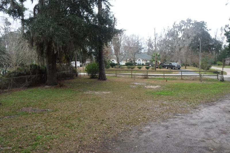 3972 Lazy Acres Rd, Middleburg, FL 32068