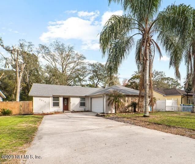 3975 St Isabel Dr E, Jacksonville, FL 32277