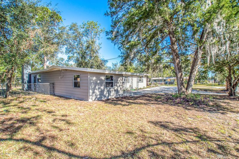 399 Edson Dr, Orange Park, FL 32073