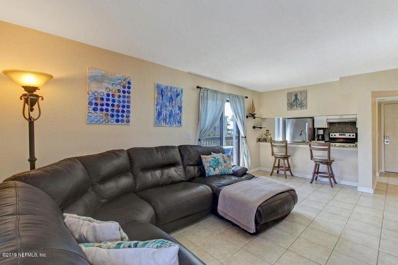 400 1st St #E, Jacksonville Beach, FL 32250