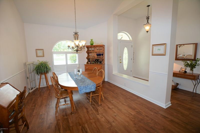 400 Chipley Pl, St Johns, FL 32259