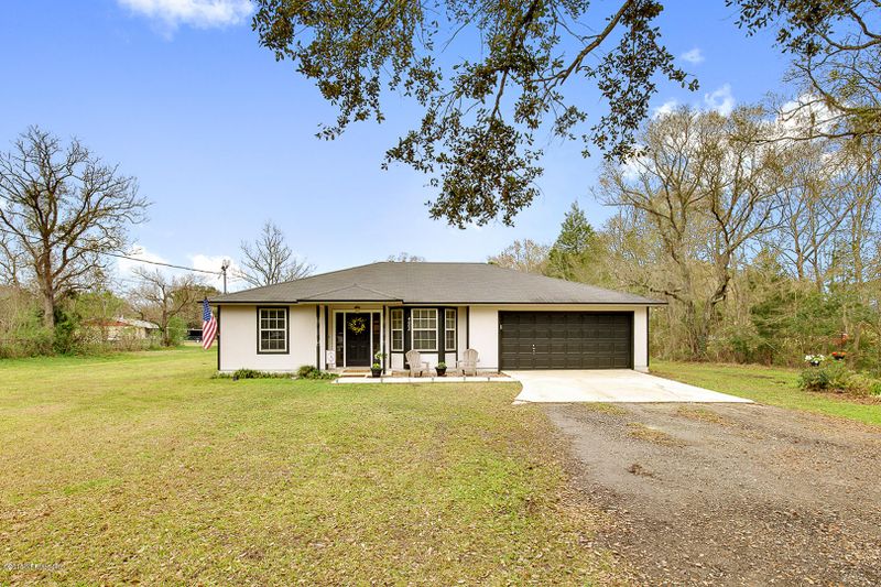 4002 Country Meadows Dr, Middleburg, FL 32068