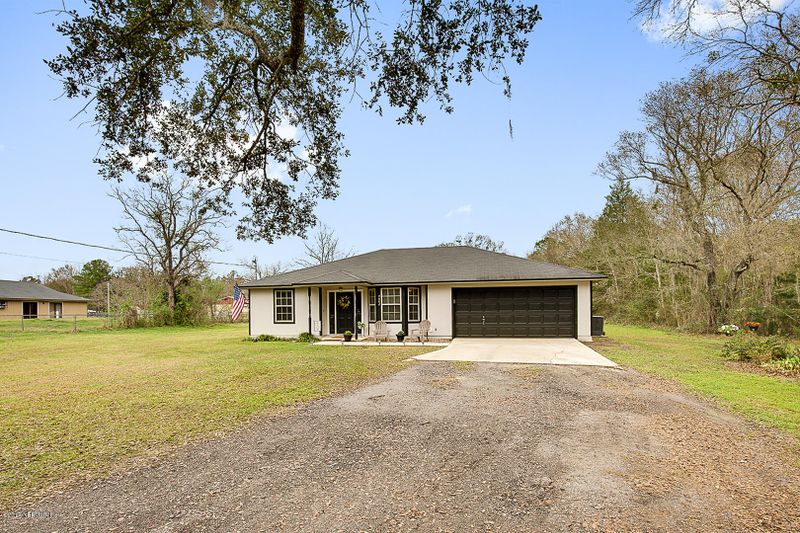 4002 Country Meadows Dr, Middleburg, FL 32068