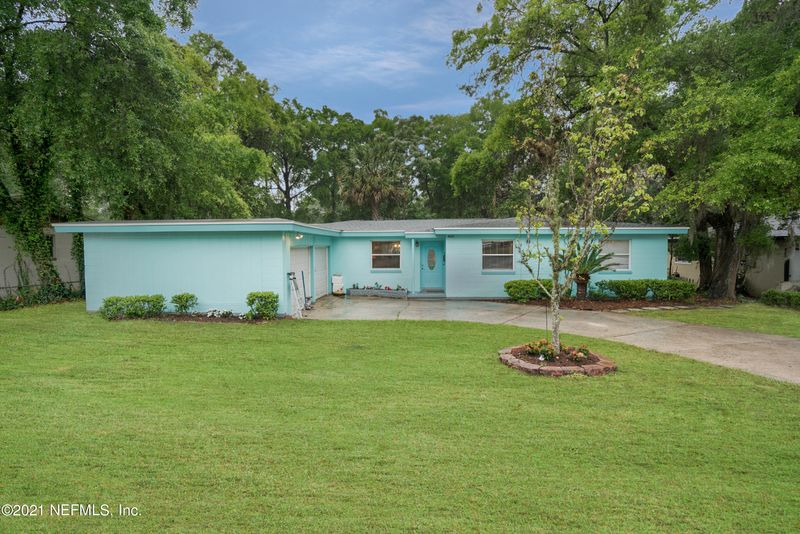 4004 Rogero Rd, Jacksonville, FL 32277