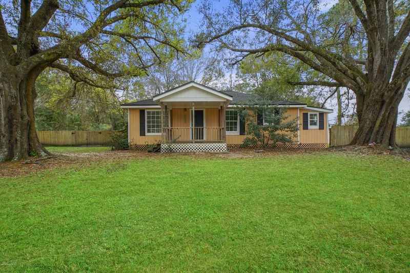 4006 Livingston Rd, Jacksonville, FL 32257