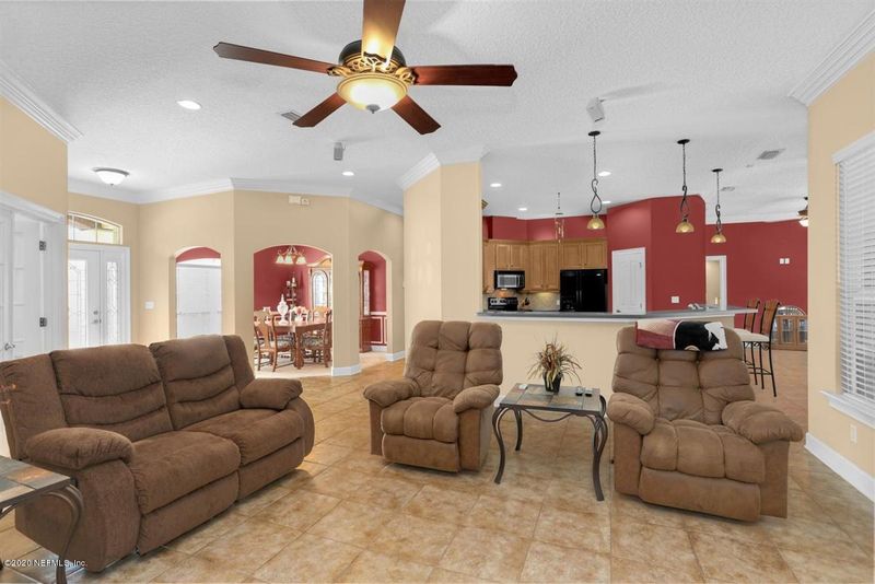 4009 Reds Gait Ln, Jacksonville, FL 32223