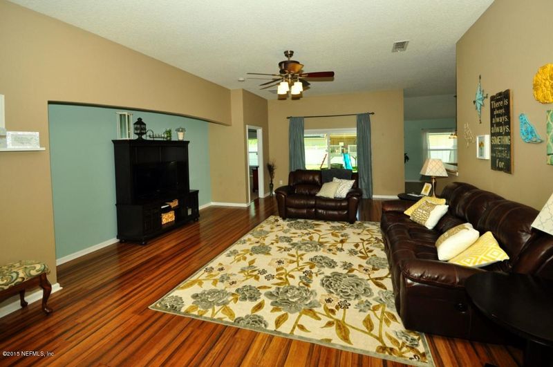 401 Chattan Way, St Johns, FL 32259