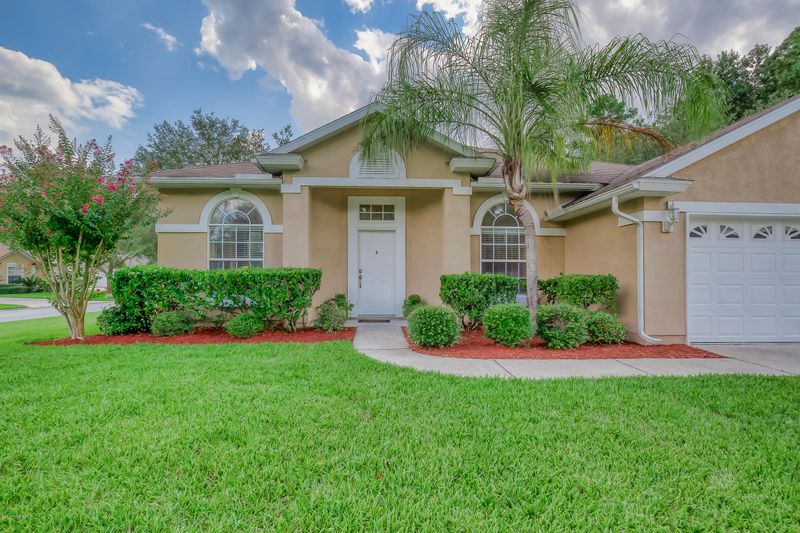 401 N Buck Board Dr, St Johns, FL 32259