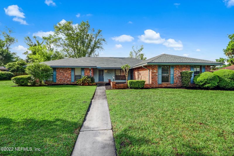 401 Perthshire Dr, Orange Park, FL 32073