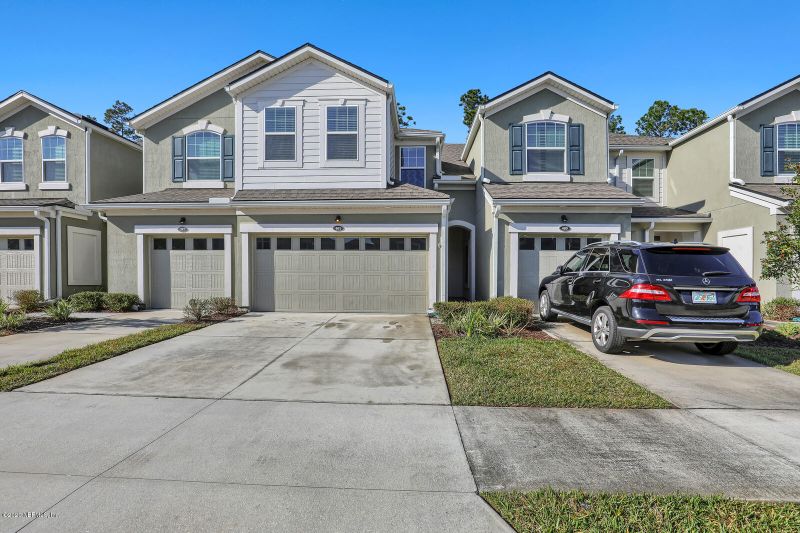 401 Richmond Dr, St Johns, FL 32259