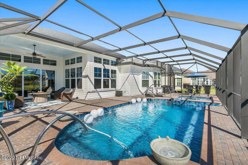 402 Glenneyre Cir, St Augustine, FL 32092