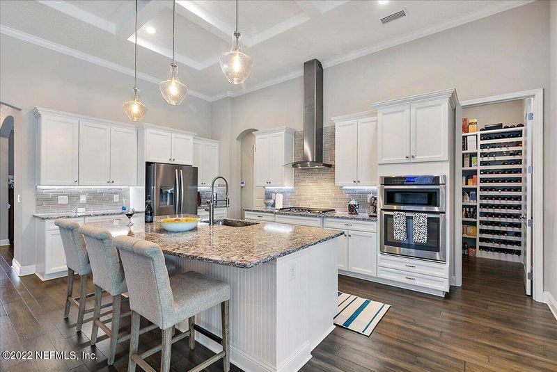 402 Glenneyre Cir, St Augustine, FL 32092