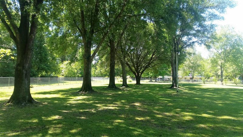 402 Hamlet Rd, Jacksonville, FL 32221