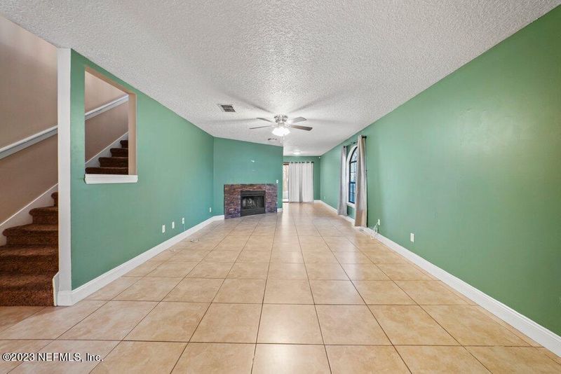 4020 Laurelwood Dr, Jacksonville, FL 32257