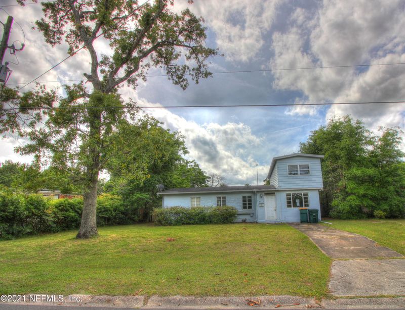 4028 Skycrest Dr, Jacksonville, FL 32246