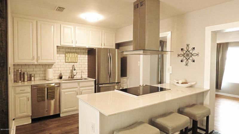 403 16th Ave N, Jacksonville Beach, FL 32250