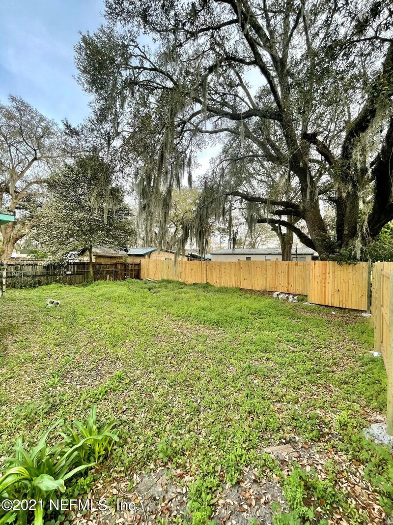 403 Cahoon Rd S, Jacksonville, FL 32220