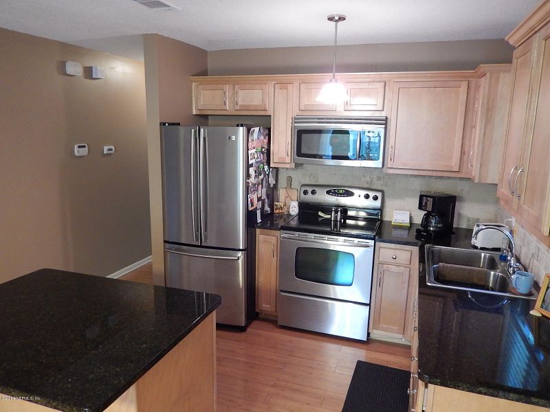 403 Melrose Ave, Green Cove Springs, FL 32043