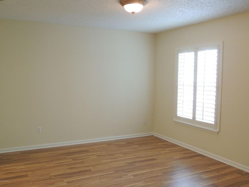 403 Willow Green Dr, Orange Park, FL 32073