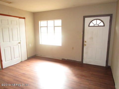 4031 Peach Dr, Jacksonville, FL 32246