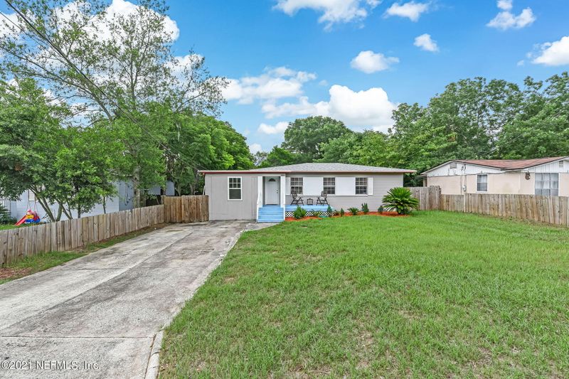 4031 Skycrest Dr, Jacksonville, FL 32246