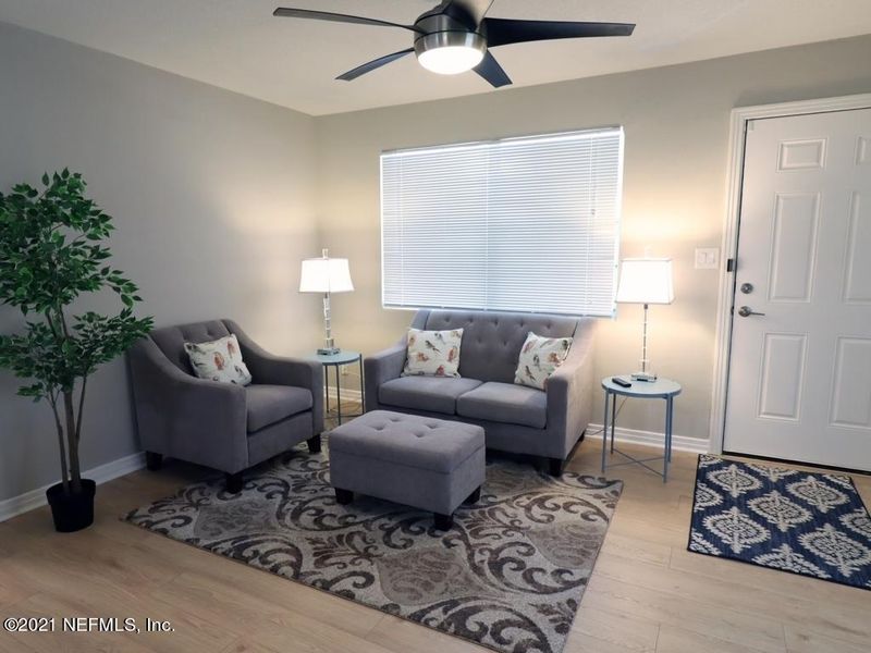 4034 Jammes Rd, Jacksonville, FL 32210