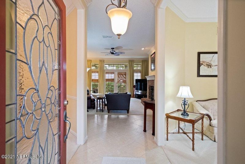 4041 Clearwater Oaks Dr, Jacksonville, FL 32223