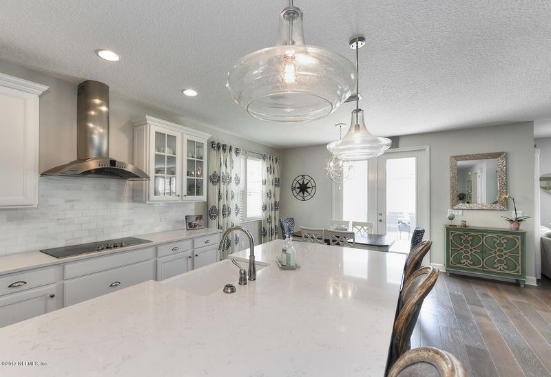 4045 Coastal Ave, Jacksonville Beach, FL 32250