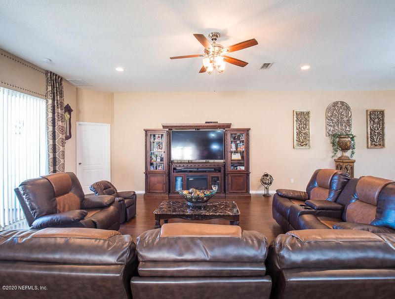 4048 Sandhill Crane Ter, Middleburg, FL 32068