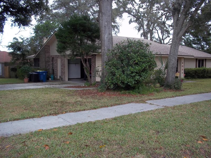 4051 Briar Forest Rd W, Jacksonville, FL 32277