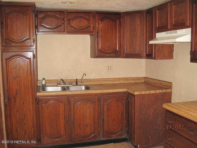 4054 Skycrest Dr, Jacksonville, FL 32246