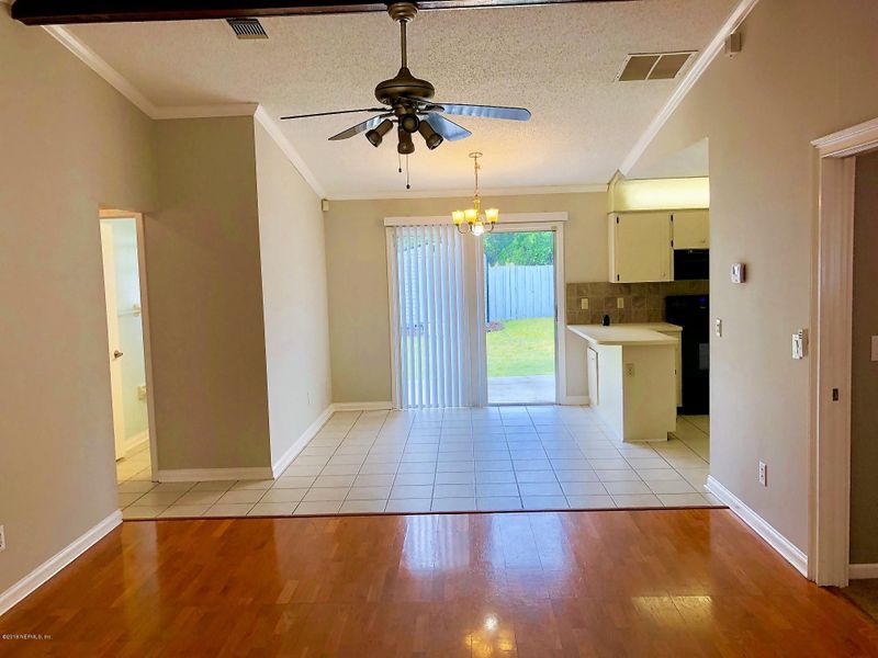 4058 Oriely Dr W, Jacksonville, FL 32210