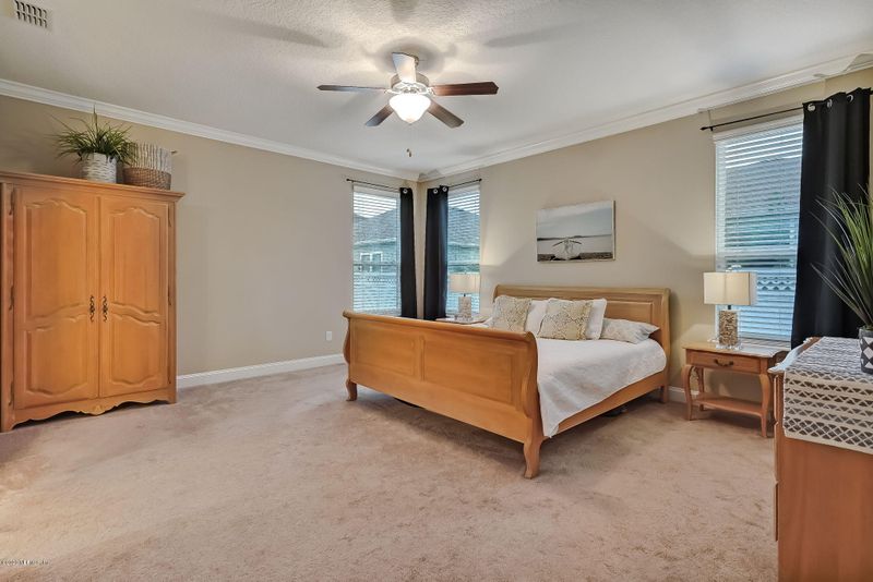 406 Grant Logan Dr, St Johns, FL 32259