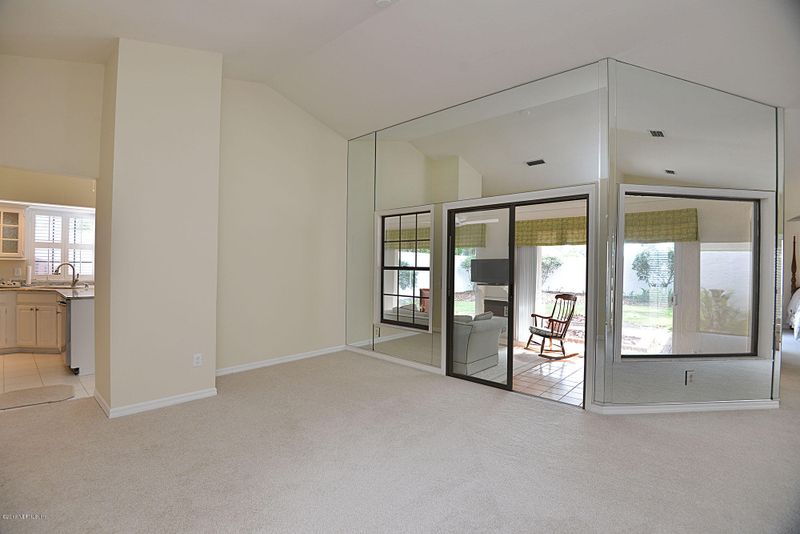 4068 S Corrientes Ct, Jacksonville, FL 32217