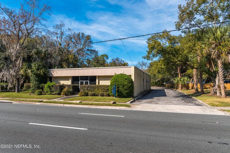 4069 Atlantic Blvd, Jacksonville, FL 32207