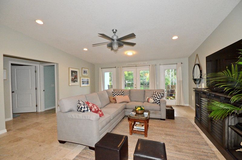407 Fourteenth St, St Augustine, FL 32084