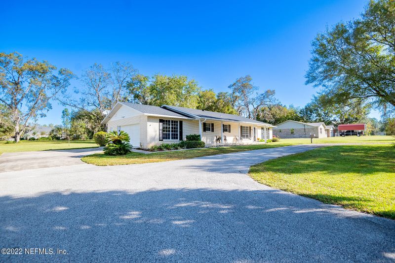 407 Lorenzo Dr, Starke, FL 32091