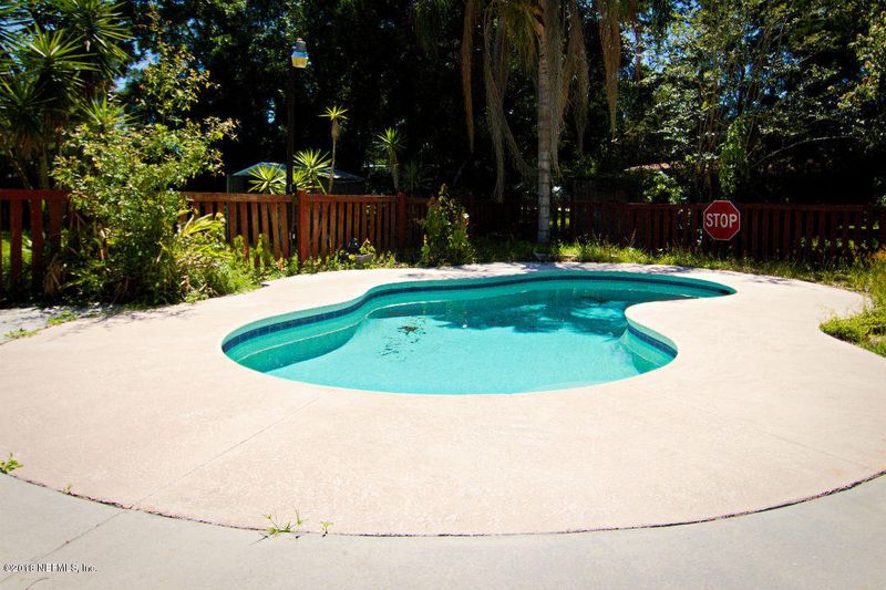 4070 Hardy Dr, Jacksonville, FL 32257