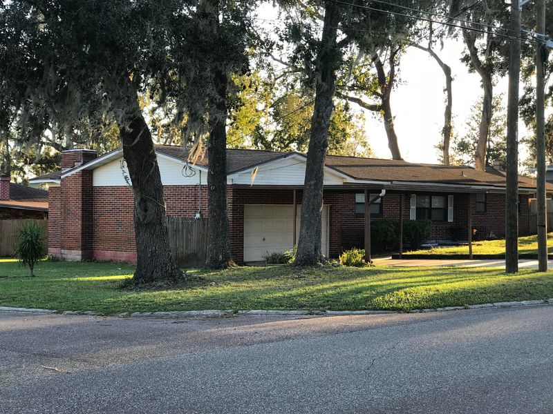 408 Baisden Rd, Jacksonville, FL 32218