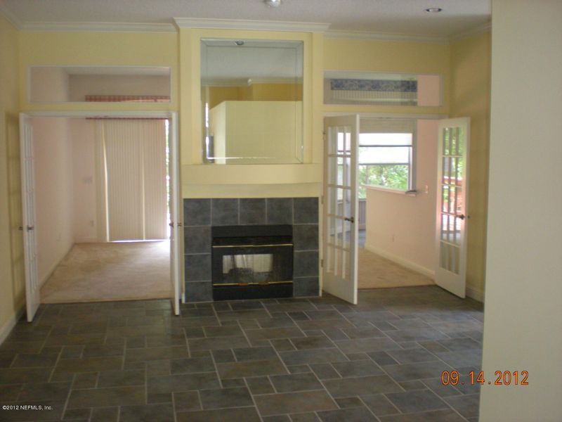 4083 Richmond Park Dr E, Jacksonville, FL 32224