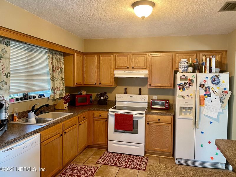 4097 Briar Forest Rd W, Jacksonville, FL 32277