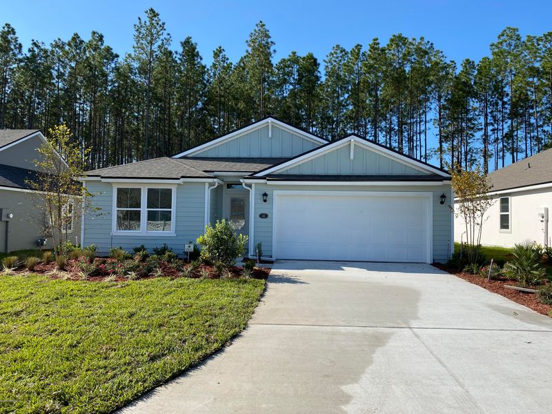 41 Glasgow Dr, St Johns, FL 32259