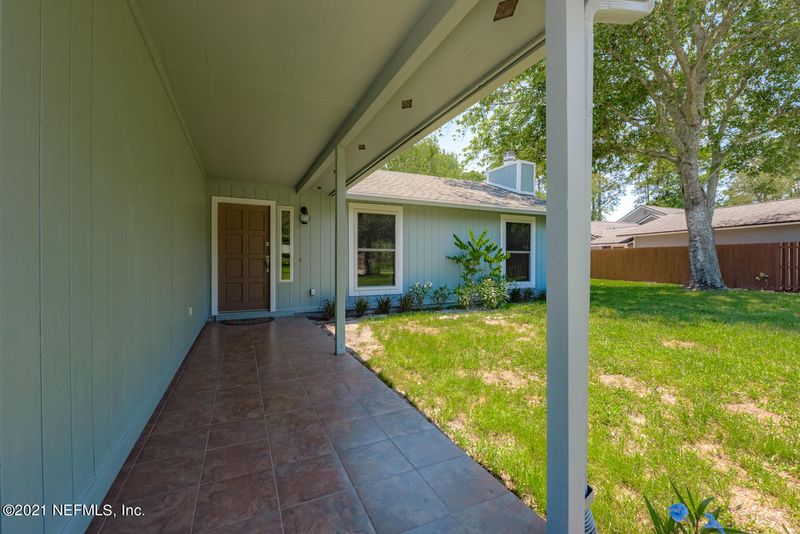 410 Lucys Ln, Orange Park, FL 32003